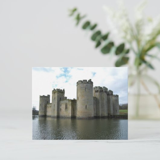 Carte Postale Château de Bodiam (Debout devant)