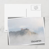 Carte Postale Château de chaume entouré de nuages (Devant / Derrière)