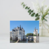 Carte Postale Château de Chenonceau dans la vallée de la Loire - (Debout devant)