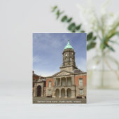 Carte Postale Château de Dublin - tour de l'horloge de Bedford,  (Debout devant)