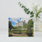 Carte Postale Château de Dunrobin photo d'architecture (Debout devant)