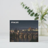 Carte Postale Château de Prague et pont de Charles Voyage de nui (Debout devant)