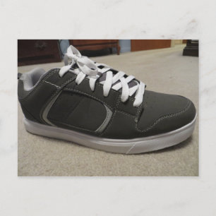 Carte Postale Chaussure de skateboard grise