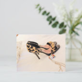 Carte Postale chaussures léopard (Debout devant)