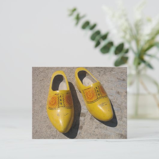 Carte Postale Chaussures néerlandaises en bois en Hollande Clogs (Debout devant)
