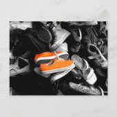Carte Postale Chaussures oranges (Devant)