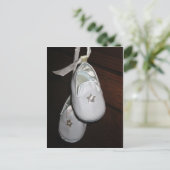Carte Postale Chaussures pour bébés (Debout devant)
