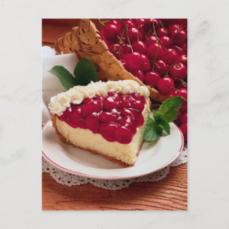 CARTE POSTALE CHEESECAKE AVEC CHERRY TOPPING