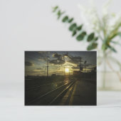 Carte Postale Chemins de fer de Catane au coucher du soleil (Debout devant)