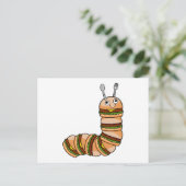 Carte Postale Chenille comme cheeseburger avec boeuf et salade (Debout devant)