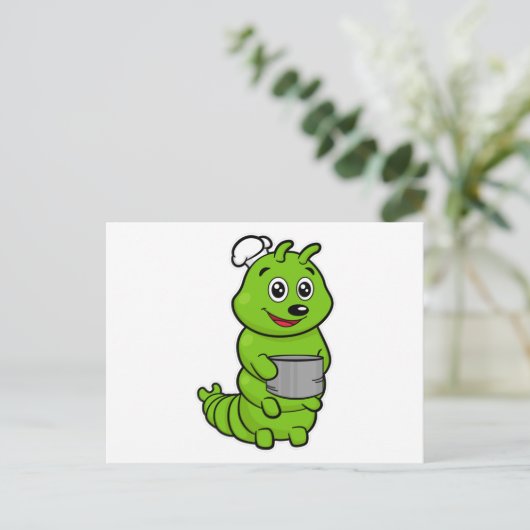 Carte Postale Chenille comme cuisinier avec marmite (Debout devant)