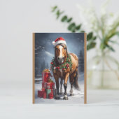 Carte Postale cheval avec chapeau santa et cadeaux de noël (Debout devant)