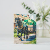 Carte Postale Cheval noir tirant une charge de Shamrocks (Debout devant)