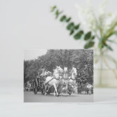 Carte Postale Chevaux du service d'incendie, 1925 (Debout devant)