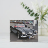 Carte Postale Chevrolet Corvette (Debout devant)