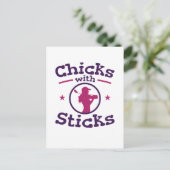 Carte Postale Chicks avec bâtons Golf Golfing Femmes (Debout devant)