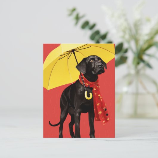 Carte Postale Chien avec un parapluie jaune (Debout devant)