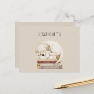 Carte Postale Chien Crème Endormi sur des Livres