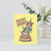 Carte Postale Chien debout sur le gâteau tenant un joyeux signe (Debout devant)
