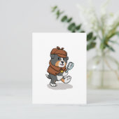 Carte Postale Chien déguisé en détective | choisissez la couleur (Debout devant)