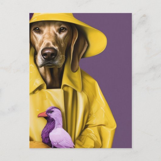 Carte Postale Chien en manteau de pluie jaune avec un oiseau pou (Devant)