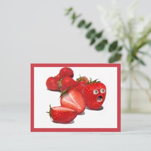 Carte Postale Choc de fraise (Debout devant)