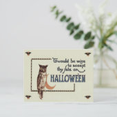 Carte Postale Chouette à croissant (Debout devant)