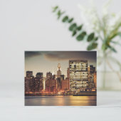 Carte Postale Chrysler Building et NYC Skyline (Debout devant)