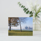 Carte Postale chute à detroit (Debout devant)