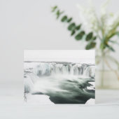 Carte Postale Chute d'eau Godafoss, hiver, Islande (Debout devant)