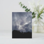 Carte Postale Ciel moody (Debout devant)