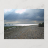 Ciel orageux et mer sulfureuse