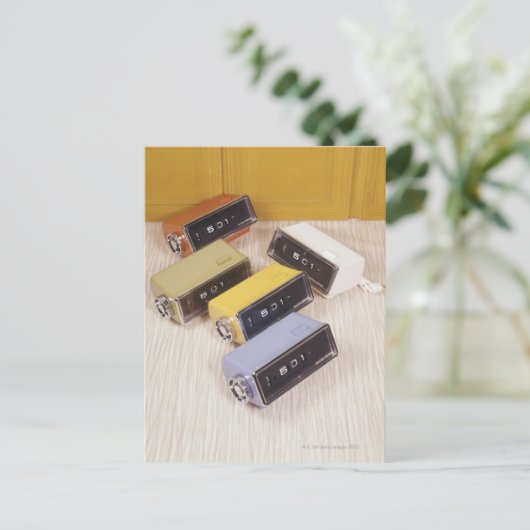 Carte Postale Cinq horloges (Debout devant)