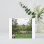 Carte Postale Citation de sagesse de Robert Frost "La route moin (Debout devant)