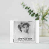 Carte Postale Citation d'Eleanor Roosevelt "Faites quelque chose (Debout devant)