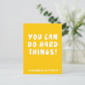 Carte Postale Citation positive inspirante jaune  (Debout devant)