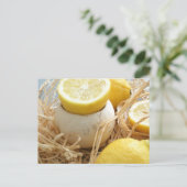 Carte postale citron (Debout devant)