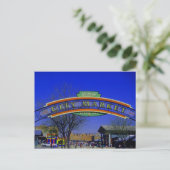 Carte postale City Market (Debout devant)