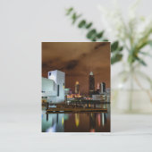 Carte Postale Cleveland Skyline pour la nuit (Debout devant)