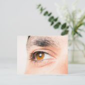 Carte Postale Closeuse oculaire humain (Debout devant)