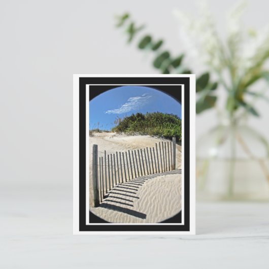 Carte Postale clôture de sable (Debout devant)