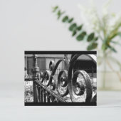 Carte Postale Clôture en fer (Debout devant)