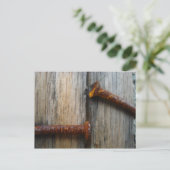 Carte Postale Clous rouillés en bois2 (Debout devant)