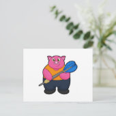 Carte Postale Cochon joueur de fléchettes avec fléchettes (Debout devant)