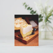 CARTE POSTALE COCOTIER CRÈME PIE (Debout devant)