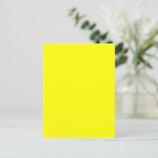Carte Postale Code hexadécimal jaune néon FFFF01 (Debout devant)