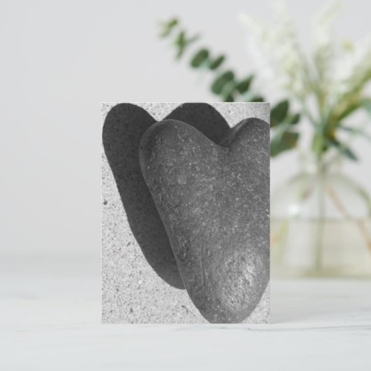 Carte Postale Coeur de pierre (Debout devant)