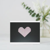 Carte Postale coeur d'origami rose simple (Debout devant)