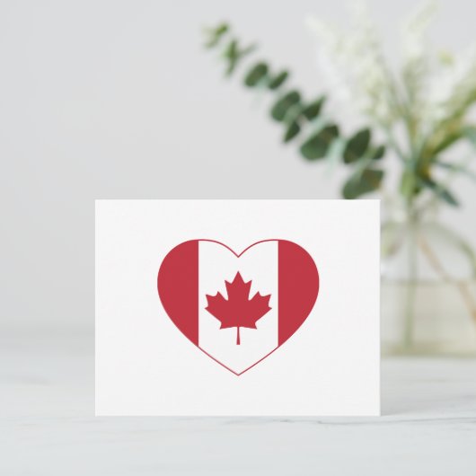 Carte postale Coeur du drapeau du Canada (Debout devant)