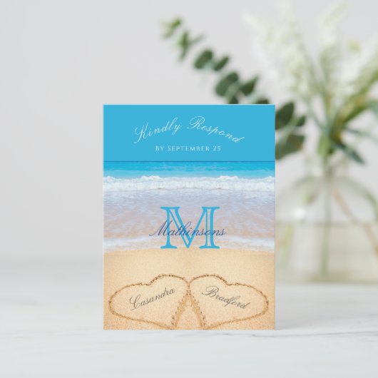 Carte Postale Coeurs dans le sable Plage Mariage Bleu RSVP (Debout devant)